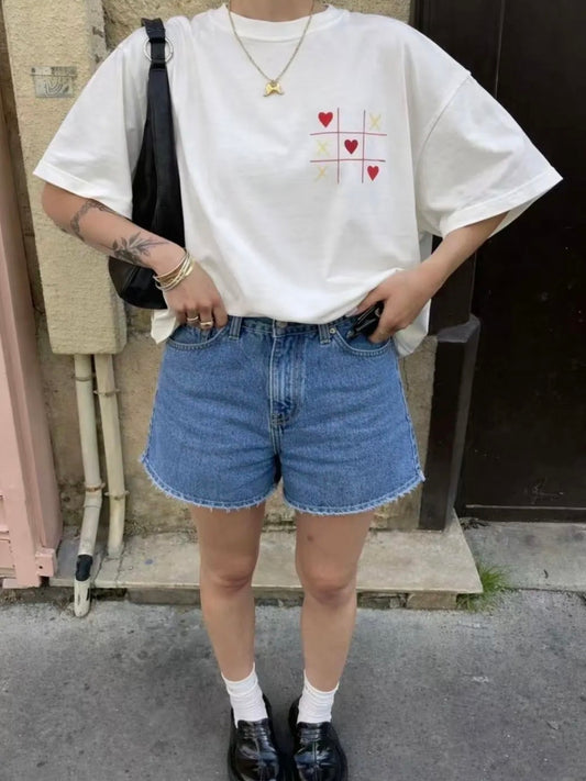 Oversized t-shirt hearts