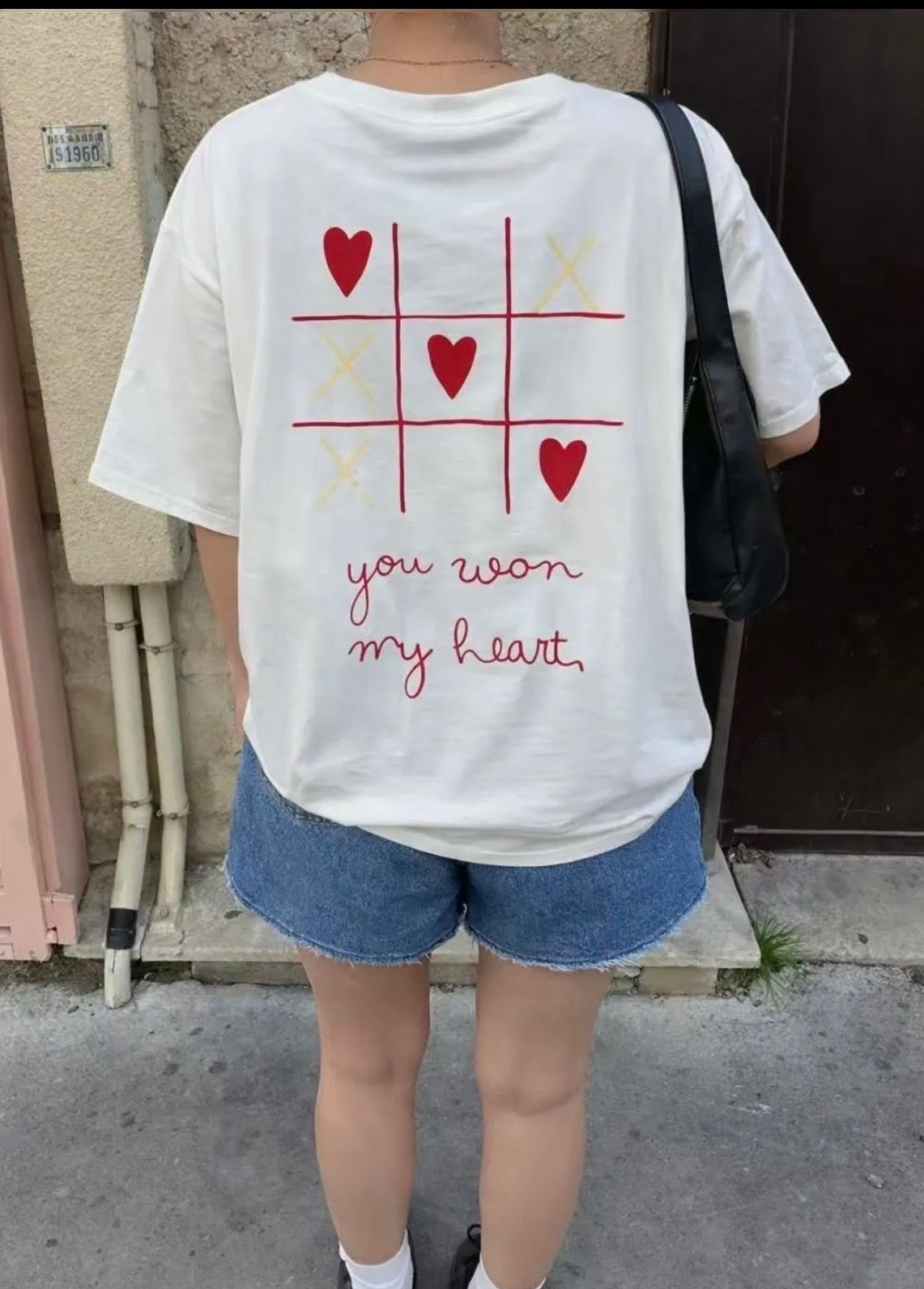 Oversized t-shirt hearts